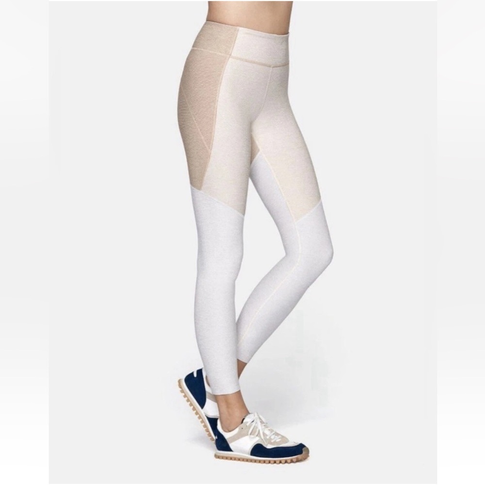 NWT RARE Outdoor Voices 7/8 Tri-Tone Warmup Leggings in Desert/Oatmeal/Cloud - S